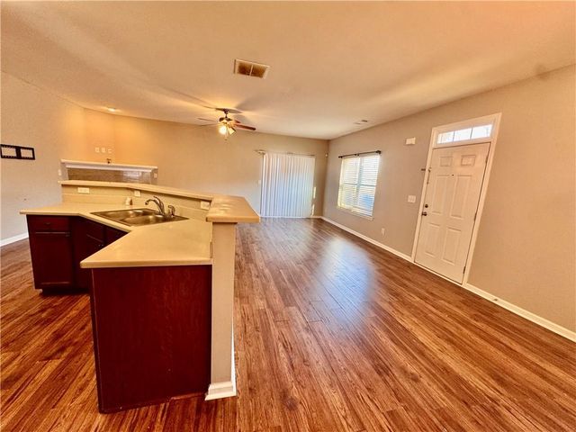 805 Pleasant Hill NW Road 172, Lilburn, GA 30047