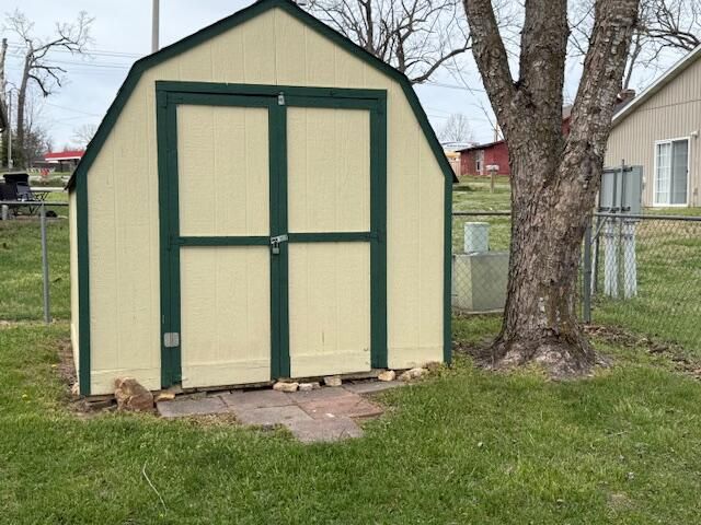 1605 Riggs Street, West Plains, MO 65775