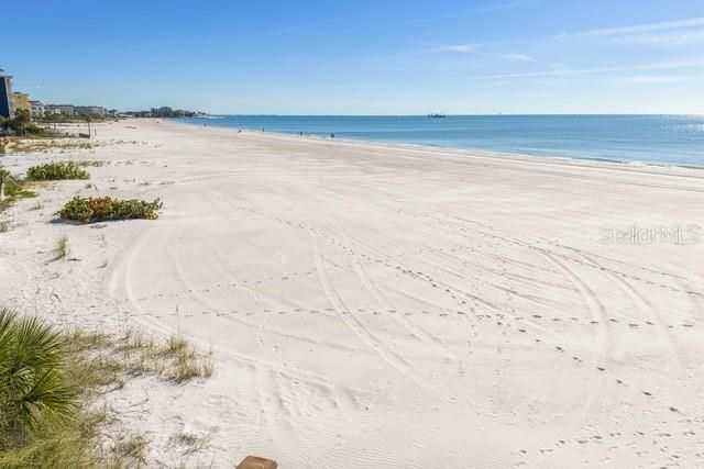 50 137TH AVENUE CIRCLE, Madeira Beach, FL 33708