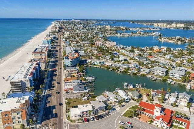 50 137TH AVENUE CIRCLE, Madeira Beach, FL 33708