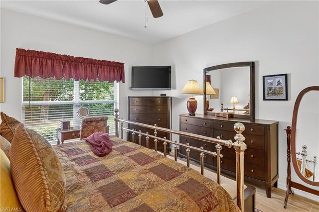 2842 Via Piazza LOOP, Fort Myers, FL 33905