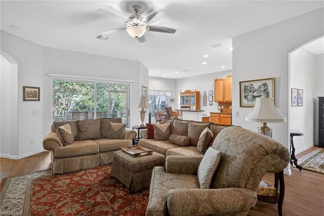 2842 Via Piazza LOOP, Fort Myers, FL 33905