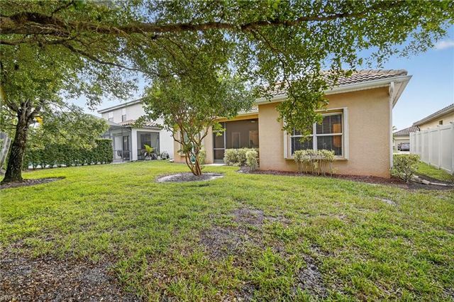 2842 Via Piazza LOOP, Fort Myers, FL 33905