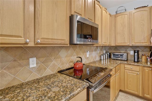 2842 Via Piazza LOOP, Fort Myers, FL 33905