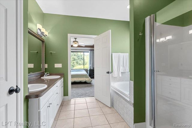 8617 Bonaventure Drive, Green Oak Township, MI 48116