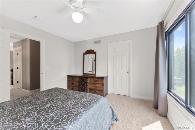 8617 Bonaventure Drive, Green Oak Township, MI 48116