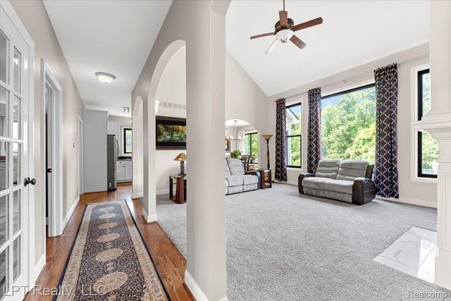 8617 Bonaventure Drive, Green Oak Township, MI 48116