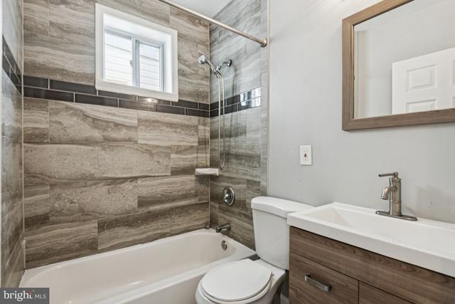 210 S LOUDON AVE, Baltimore, MD 21229