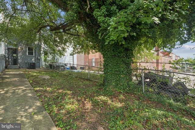 210 S LOUDON AVE, Baltimore, MD 21229