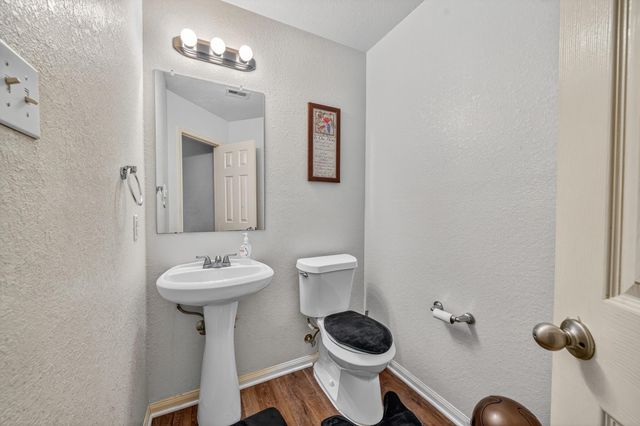9302 Delmont Park Lane, Houston, TX 77075
