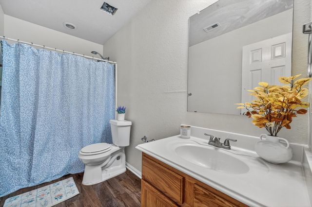 9302 Delmont Park Lane, Houston, TX 77075