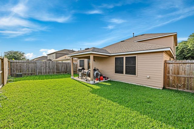 9302 Delmont Park Lane, Houston, TX 77075