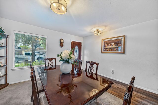 9302 Delmont Park Lane, Houston, TX 77075