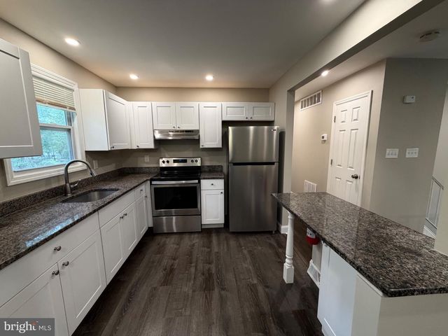 302 WASHINGTON AVE, Waterford Works, NJ 08089