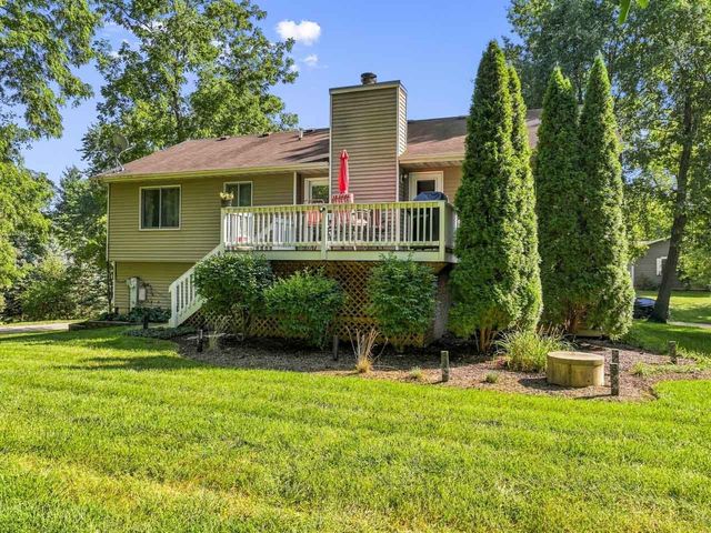 26032 W Wilson Road, Antioch, IL 60002
