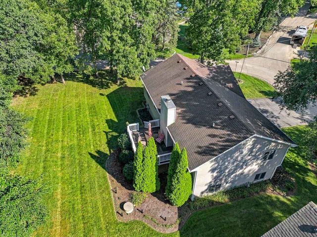 26032 W Wilson Road, Antioch, IL 60002
