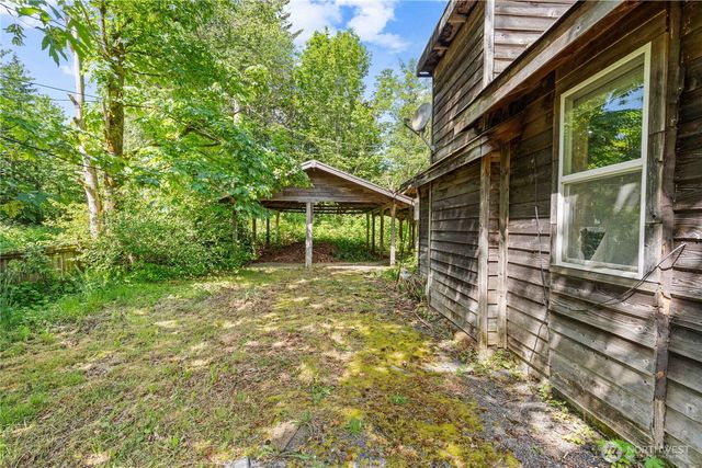 26211 348th Avenue SE, Ravensdale, WA 98051
