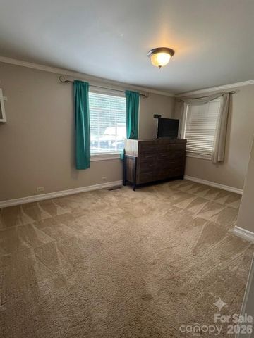 436 E Club Drive, Gastonia, NC 28054