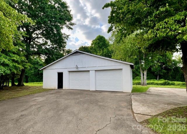 436 E Club Drive, Gastonia, NC 28054