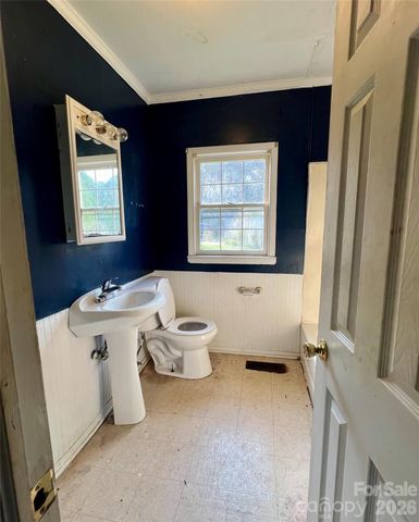 436 E Club Drive, Gastonia, NC 28054