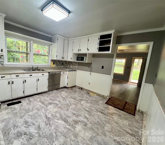 436 E Club Drive, Gastonia, NC 28054
