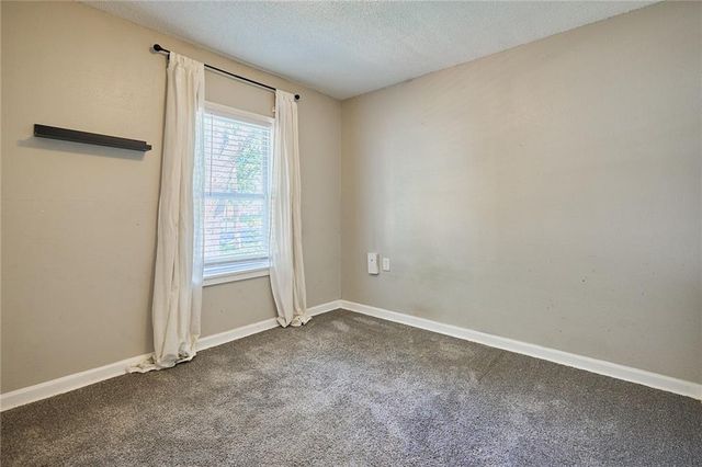 9125 McGee Street, Kansas City, MO 64114