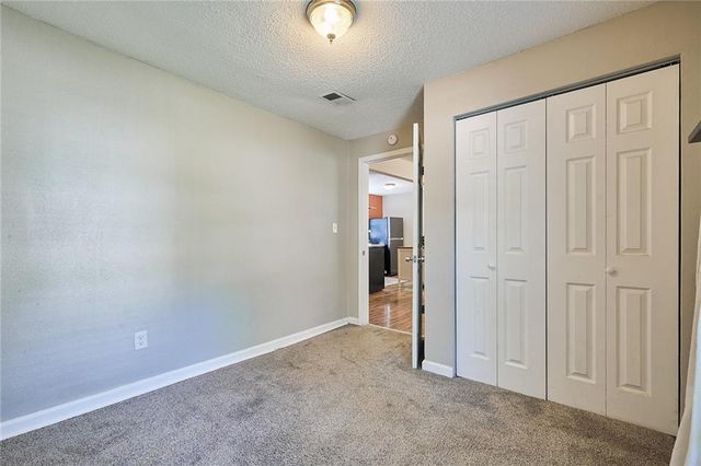 9125 McGee Street, Kansas City, MO 64114