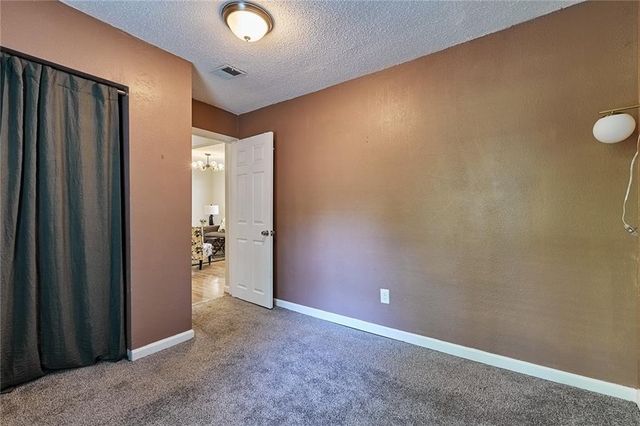 9125 McGee Street, Kansas City, MO 64114
