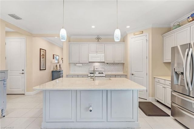 2995 Amblewind DR, Fort Myers, FL 33905