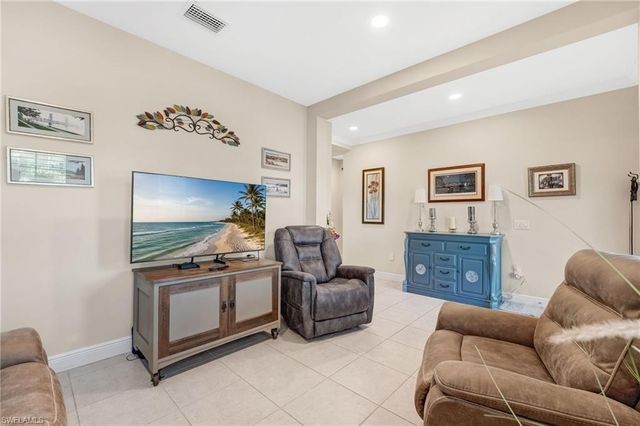 2995 Amblewind DR, Fort Myers, FL 33905