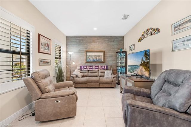 2995 Amblewind DR, Fort Myers, FL 33905