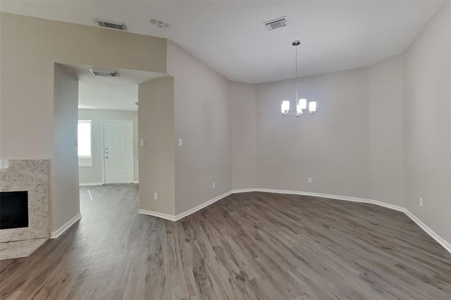 17014 Enchanted Circle W, Sugar Land, TX 77498