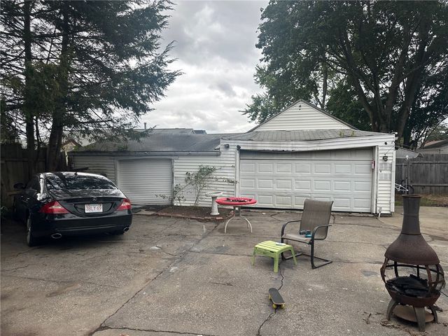 496 Beverage Hill Avenue, Pawtucket, RI 02861