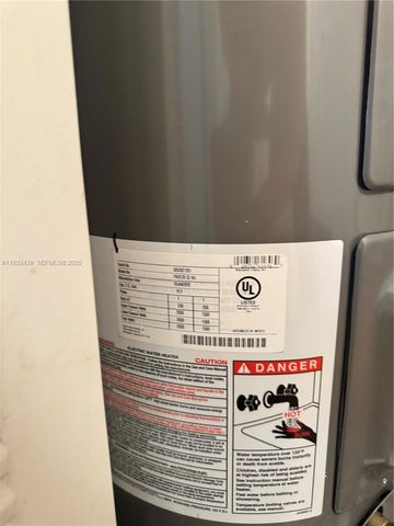 20107 NW 27th Cir, Miami Gardens, FL 33056