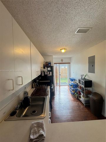 20107 NW 27th Cir, Miami Gardens, FL 33056