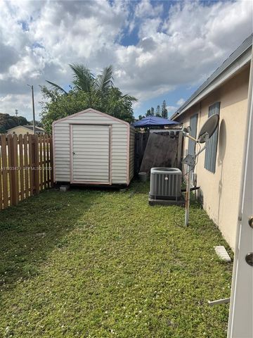 20107 NW 27th Cir, Miami Gardens, FL 33056