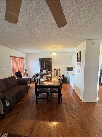 20107 NW 27th Cir, Miami Gardens, FL 33056