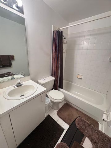 20107 NW 27th Cir, Miami Gardens, FL 33056