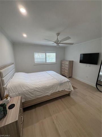 2100 Gulf Shore BLVD N 120, Naples, FL 34102
