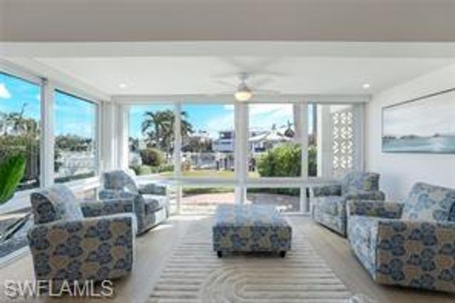 2100 Gulf Shore BLVD N 120, Naples, FL 34102