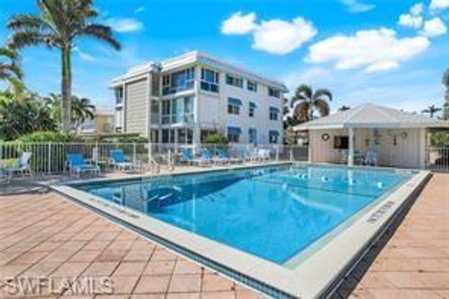 2100 Gulf Shore BLVD N 120, Naples, FL 34102