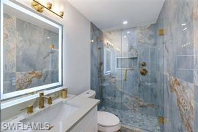 2100 Gulf Shore BLVD N 120, Naples, FL 34102