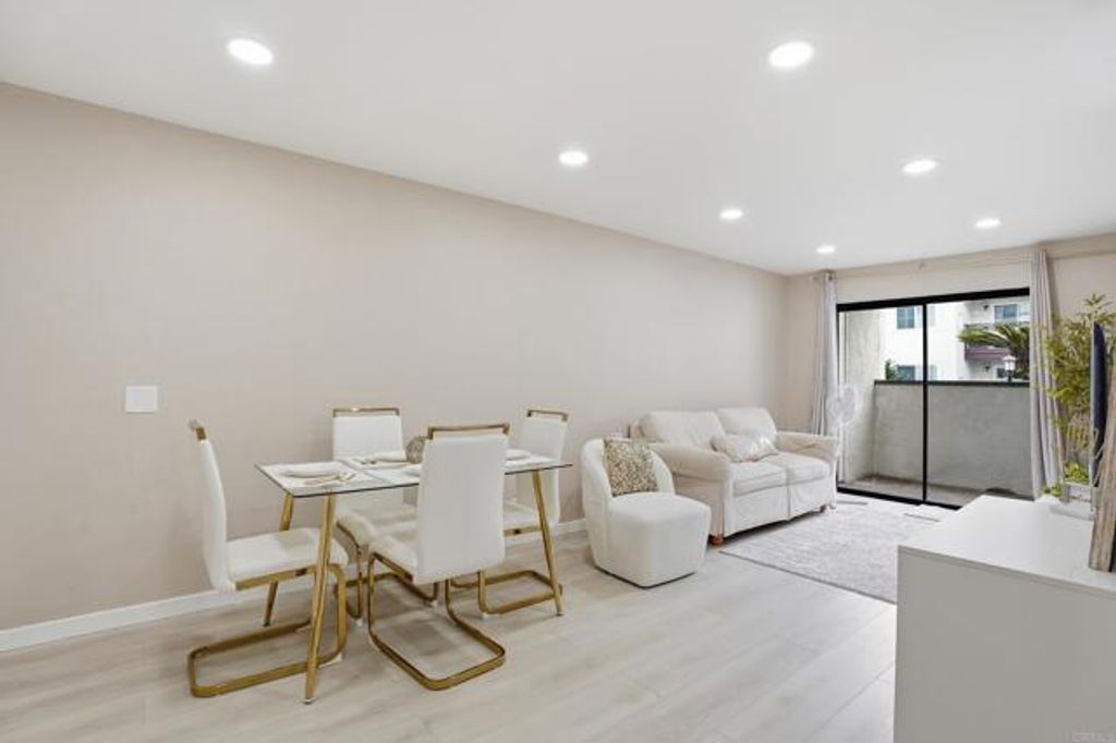 6350 Genesee Ave 107, San Diego, CA 92122