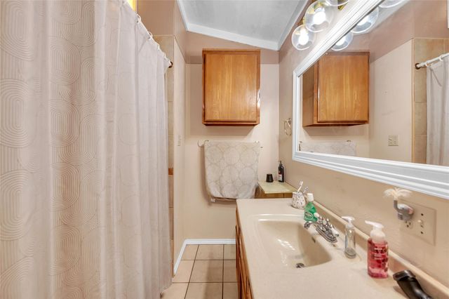 320 Pope BND S, Cedar Creek, TX 78612