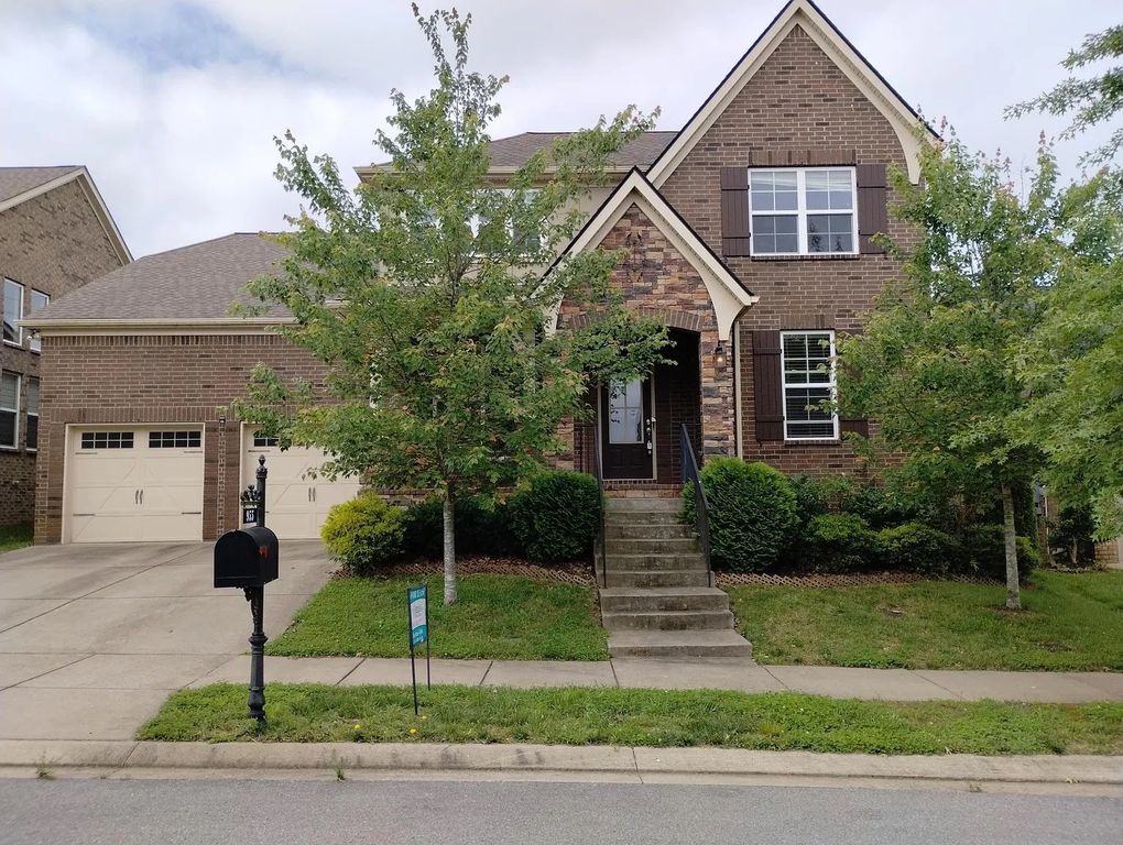 955 Ryecroft Ln, Franklin, TN 37064