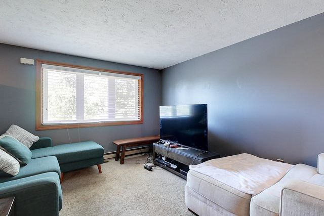 8 Antrim Street, Nashua, NH 03063