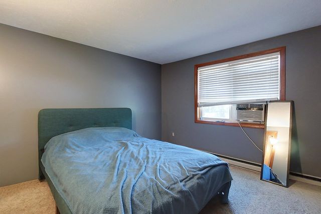 8 Antrim Street, Nashua, NH 03063