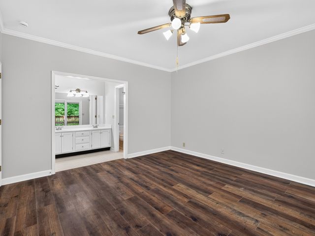 1215 Carriage Park Dr, Franklin, TN 37064