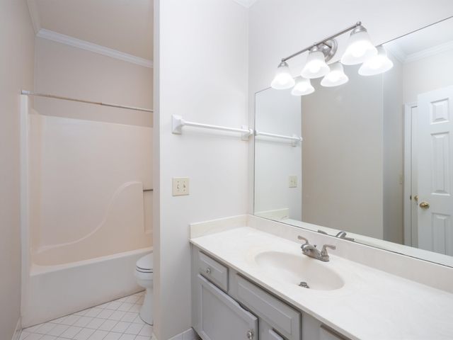 1215 Carriage Park Dr, Franklin, TN 37064