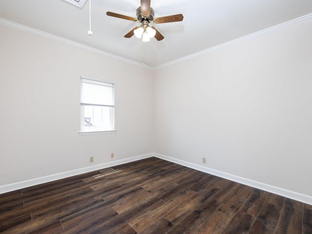 1215 Carriage Park Dr, Franklin, TN 37064
